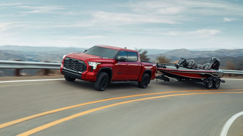 Toyota Tundra (HD towing trim)