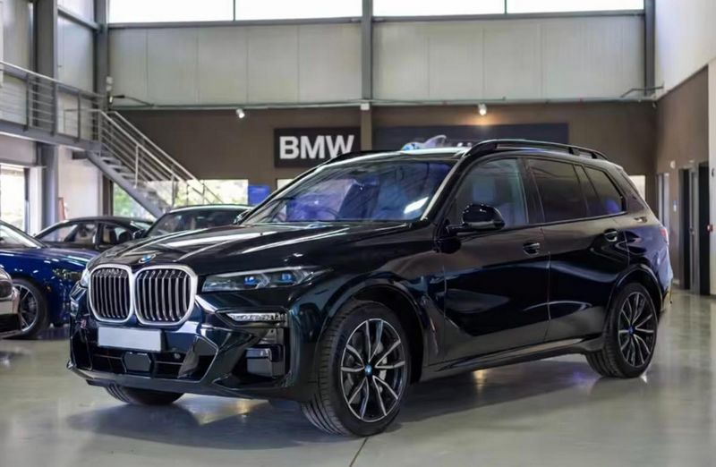 2025 BMW X7